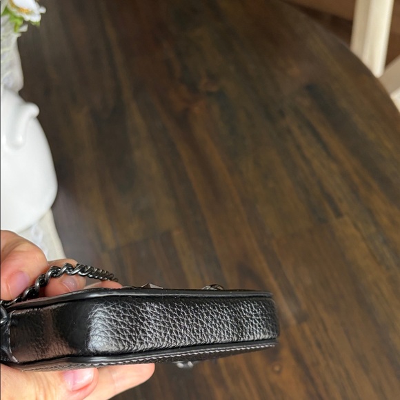 Coach Zip Card Case Black Pebbled Leather Card Case with Mixed Metal Charms - Picture 6 of 9